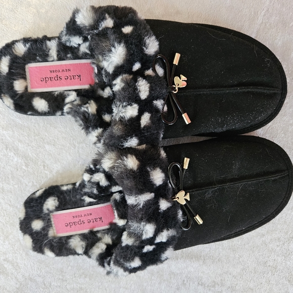 NEW Kate Spade Black and White Fuzzy Slides Size 10 - Picture 3 of 4